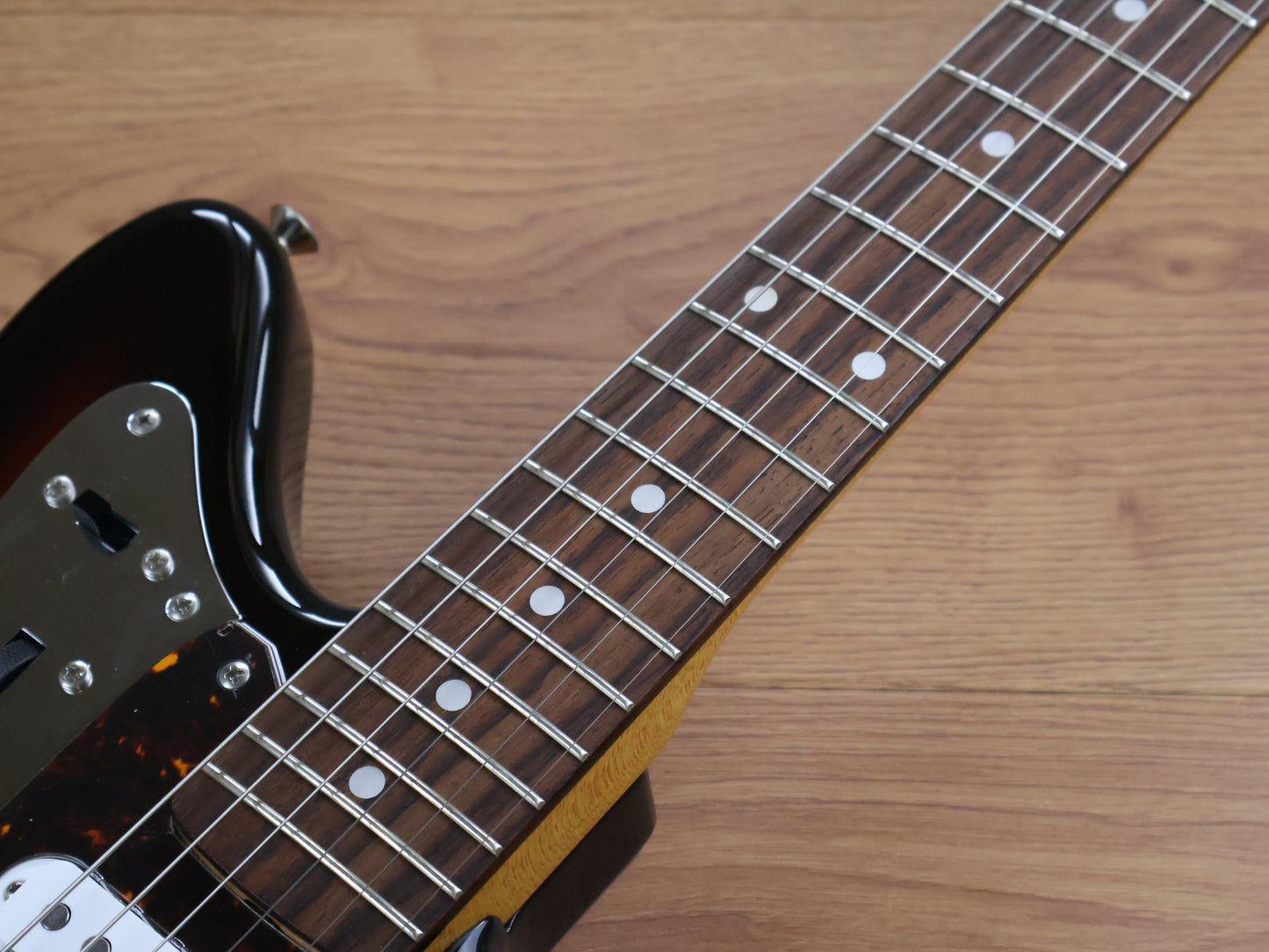 2010 Fender Japan JG66 '66 Reissue Jaguar (Sunburst)