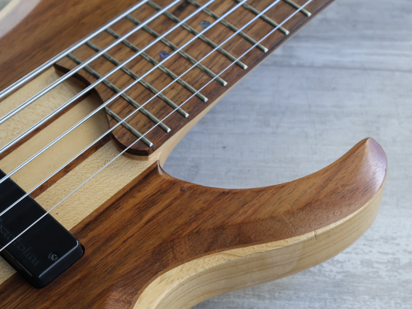 2013 Ibanez BTB686SC 6-String Neckthrough Bass (Natural Flat)