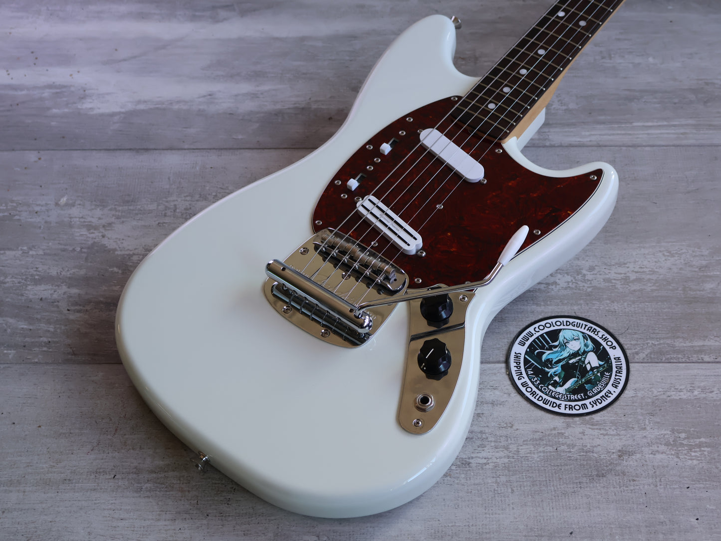 2025 Fender Japan Traditional '60s Mustang w/Hot Rails (Olympic White)