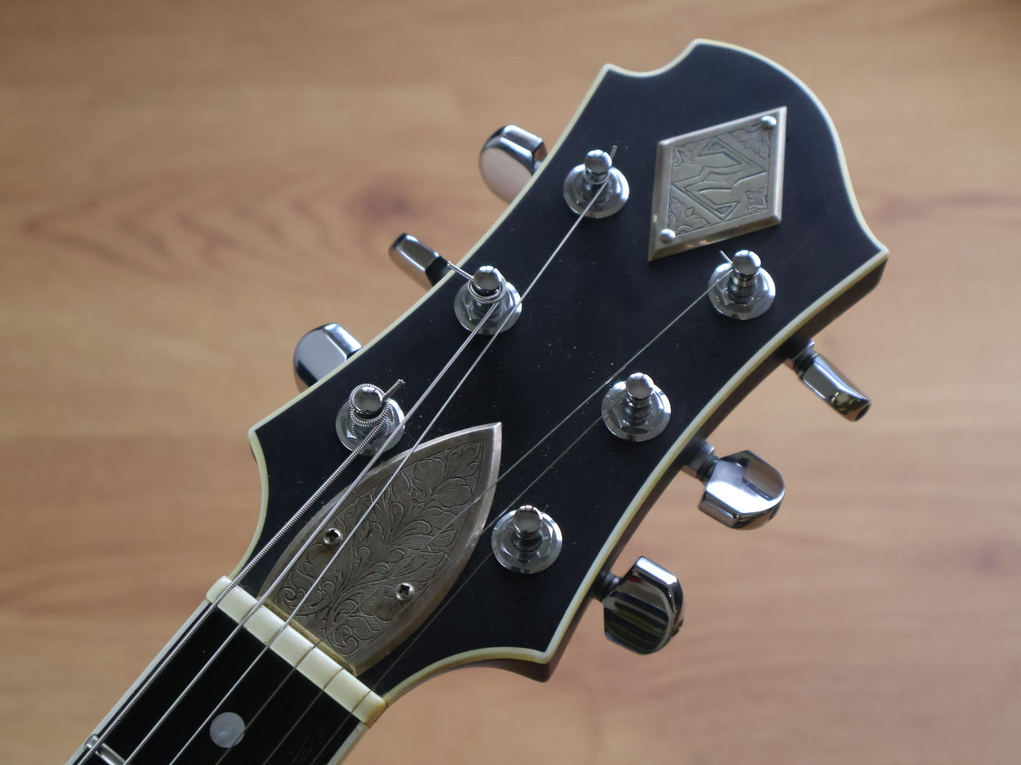 2007 Greco Japan GZMF500 Zemaitis Les Paul (Mat Black Leaf Scroll)