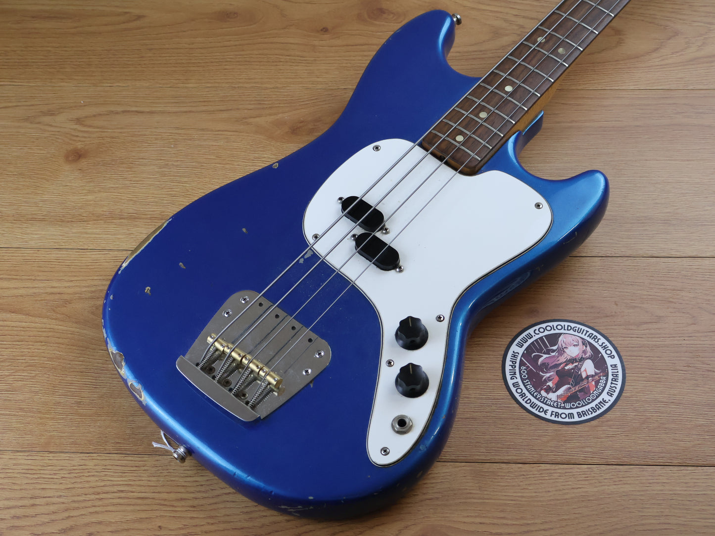 1971 Fender USA Musicmaster Bass (Refinished Metallic Blue)