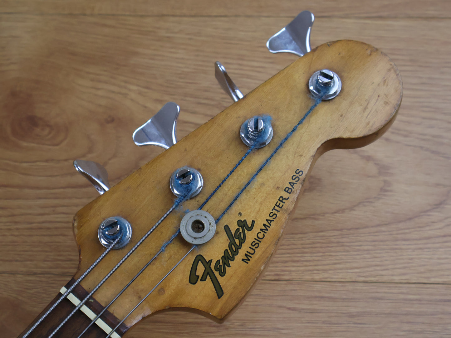 1971 Fender USA Musicmaster Bass (Refinished Metallic Blue)