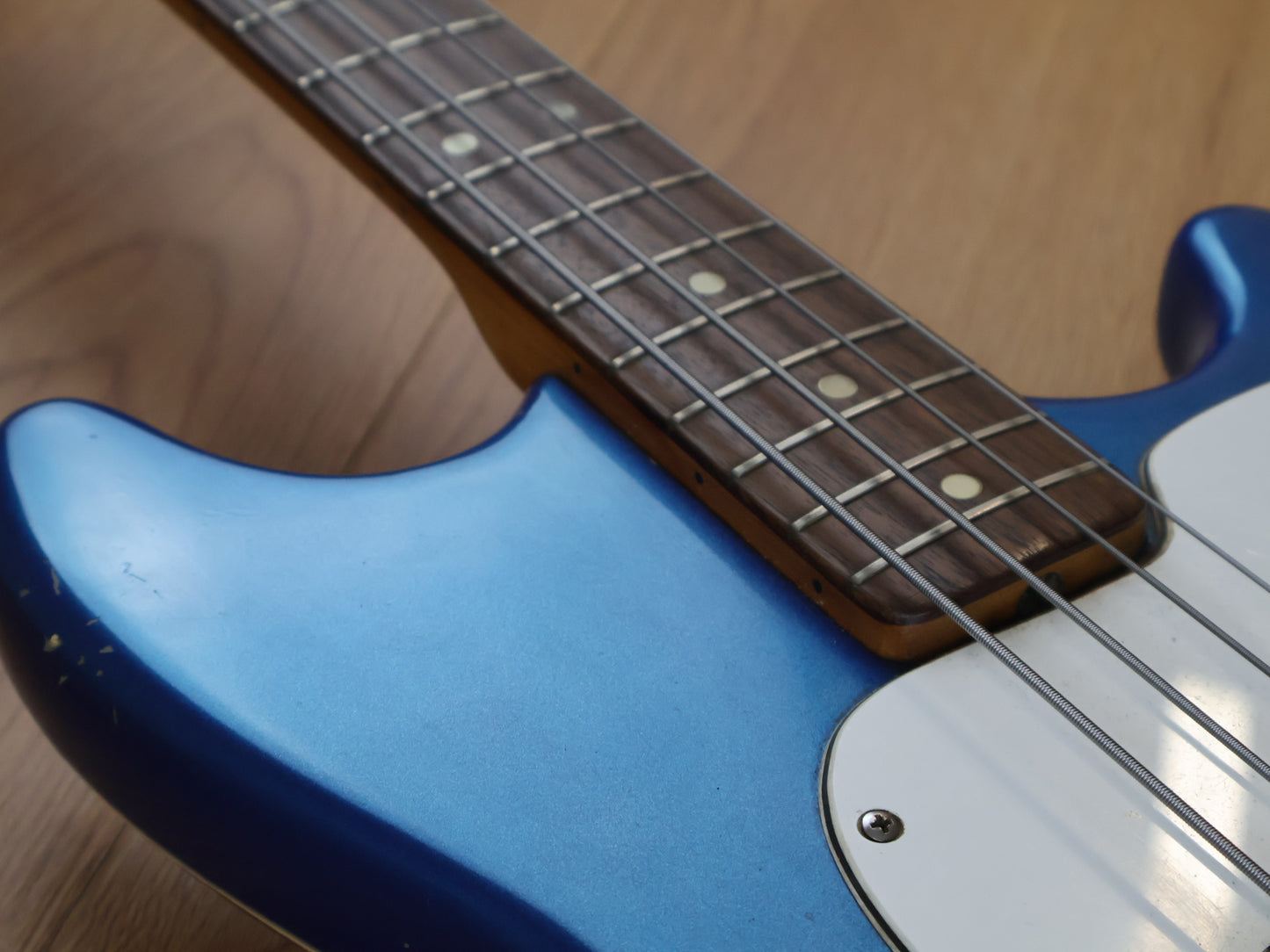 1971 Fender USA Musicmaster Bass (Refinished Metallic Blue)