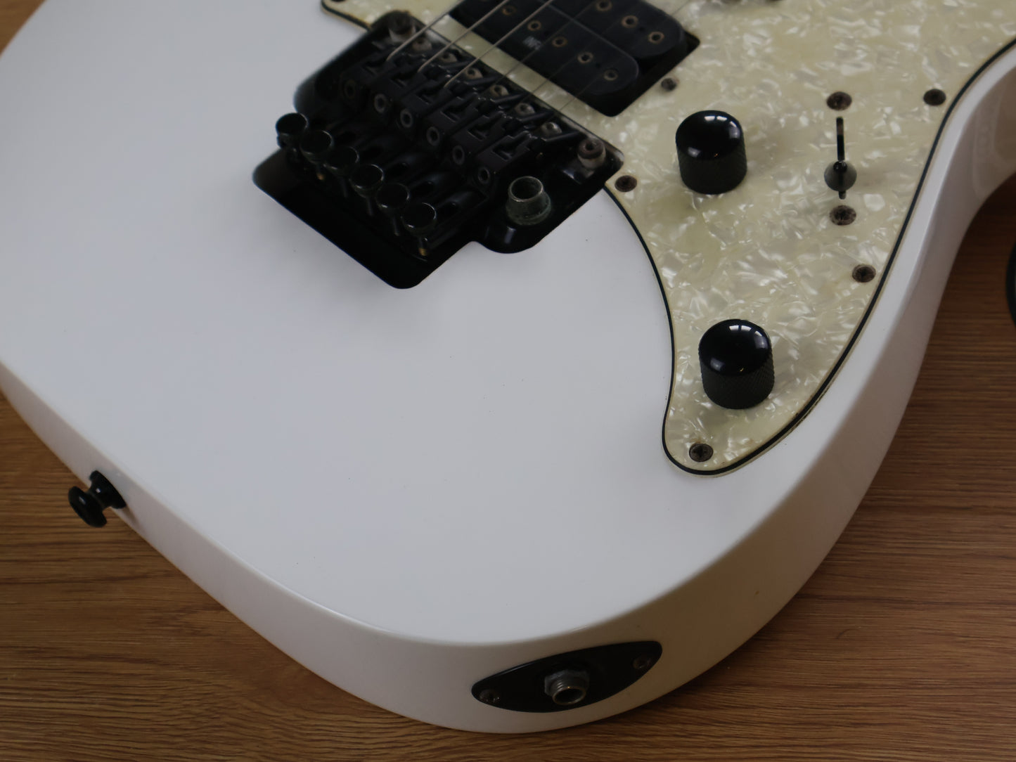 2011 Ibanez RG350MPZ HSH Superstrat (White)