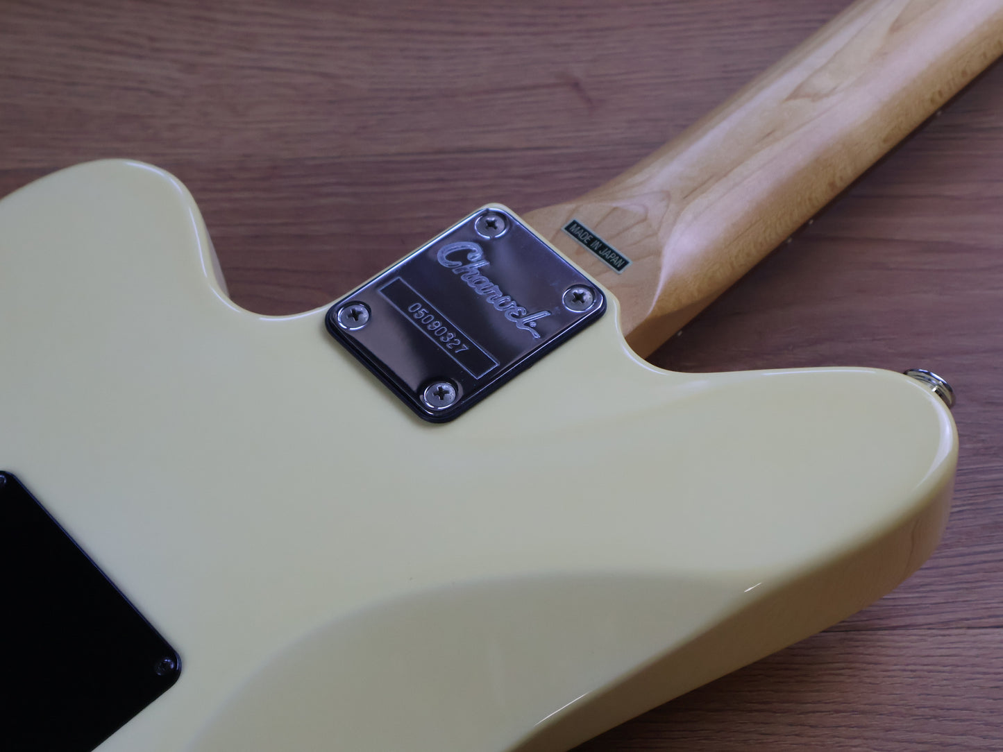 2000's Charvel Japan EM-SC Surfcaster Offset (Vintage White)