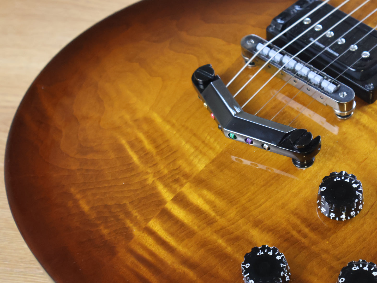 2011 Gibson Les Paul Studio Plus w/Seymour Duncan's (Desert Burst)