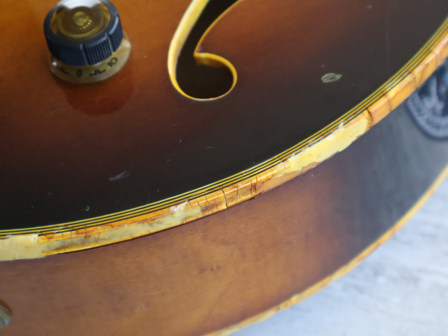 1983 Ibanez Japan JP20 Joe Pass Signature Hollowbody (Brown Sunburst)