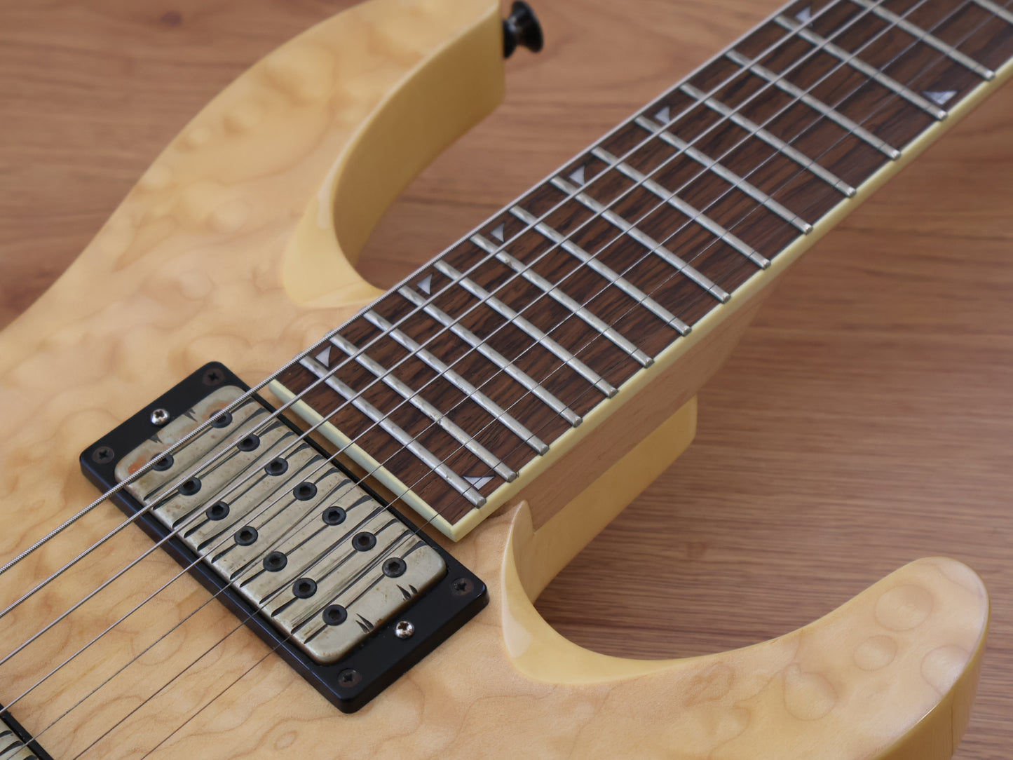 Jackson JS32-7Q 7-String w/Bare Knuckle Juggernauts (Quilted Maple)