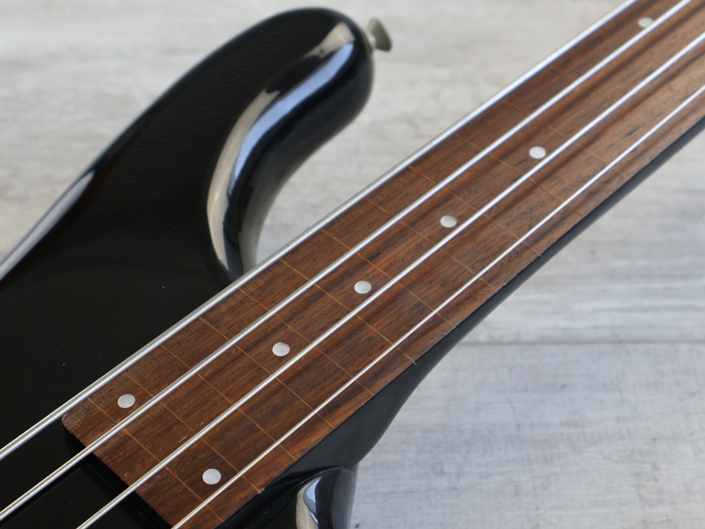 1992 Rockoon Japan (by Kawai) RB-51JJ FL Fretless Bass (Black)