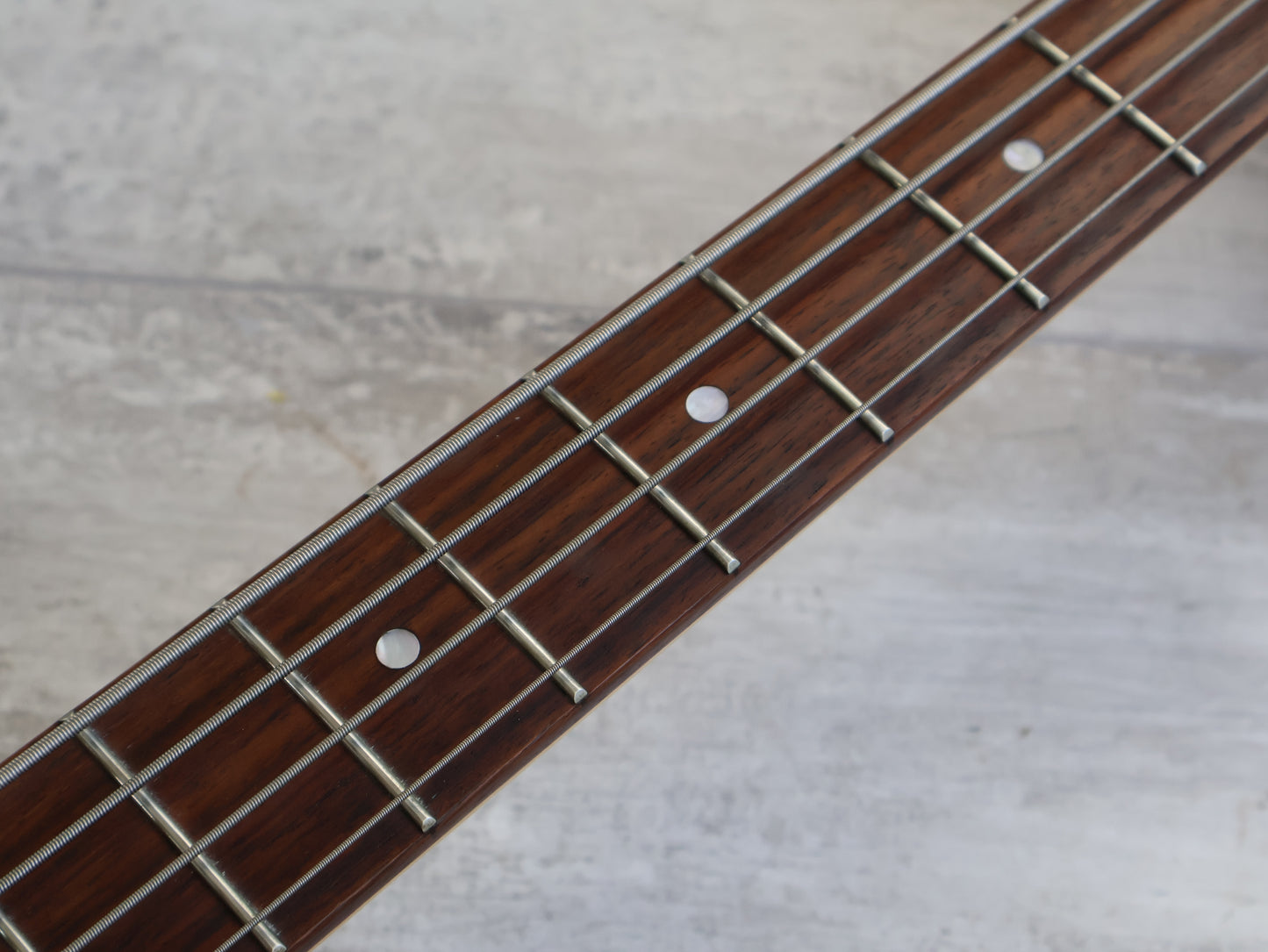 1990's Yamaha MB-40 Motion B Medium Scale Bass (Natural Brown)