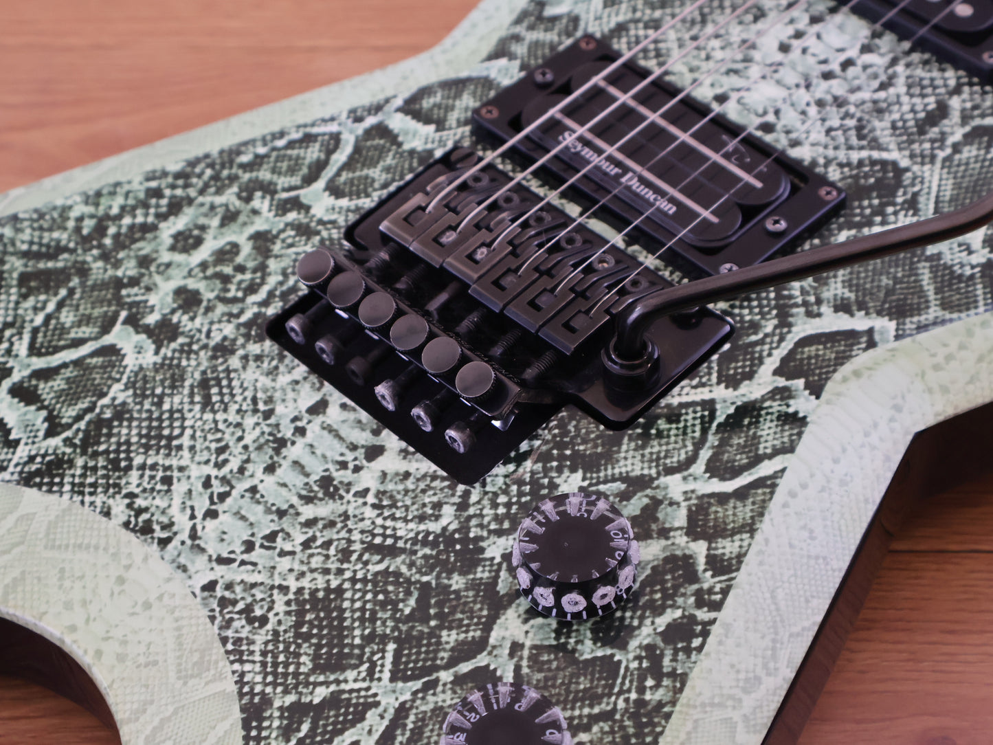 2008 Dean Korea Dimebag Stealth (Snakeskin)