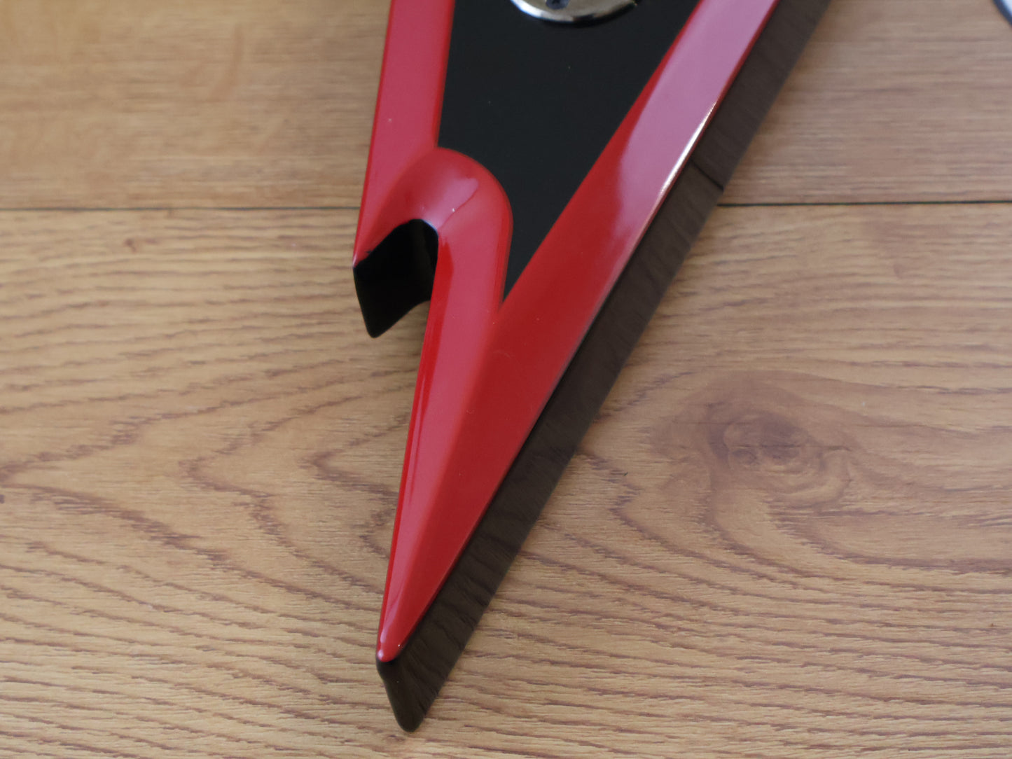 2007 Dean Korea Dimebag Model Razorback V (Black/Red)