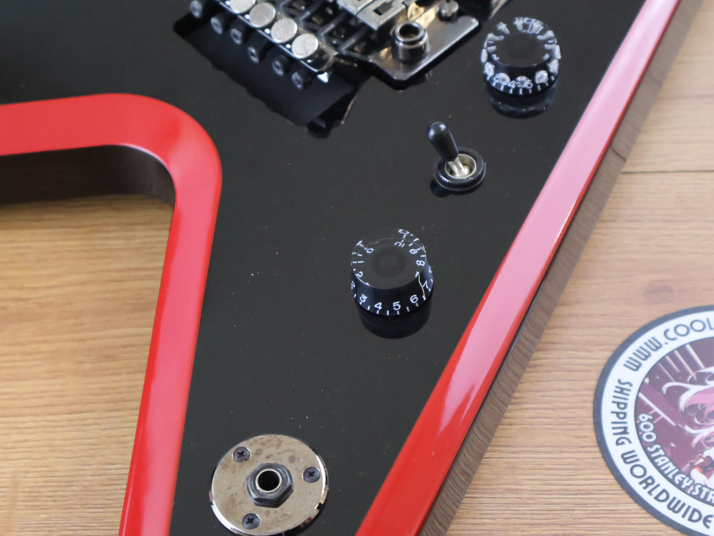 2007 Dean Korea Dimebag Model Razorback V (Black/Red)