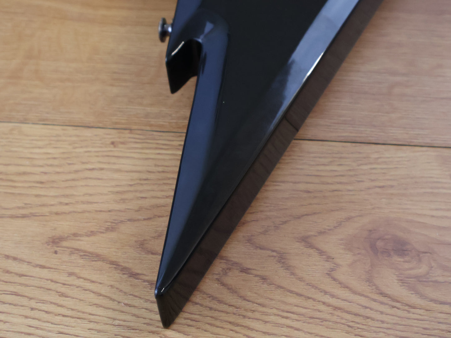 2007 Dean Korea Dimebag Model Razorback V (Black/Red)