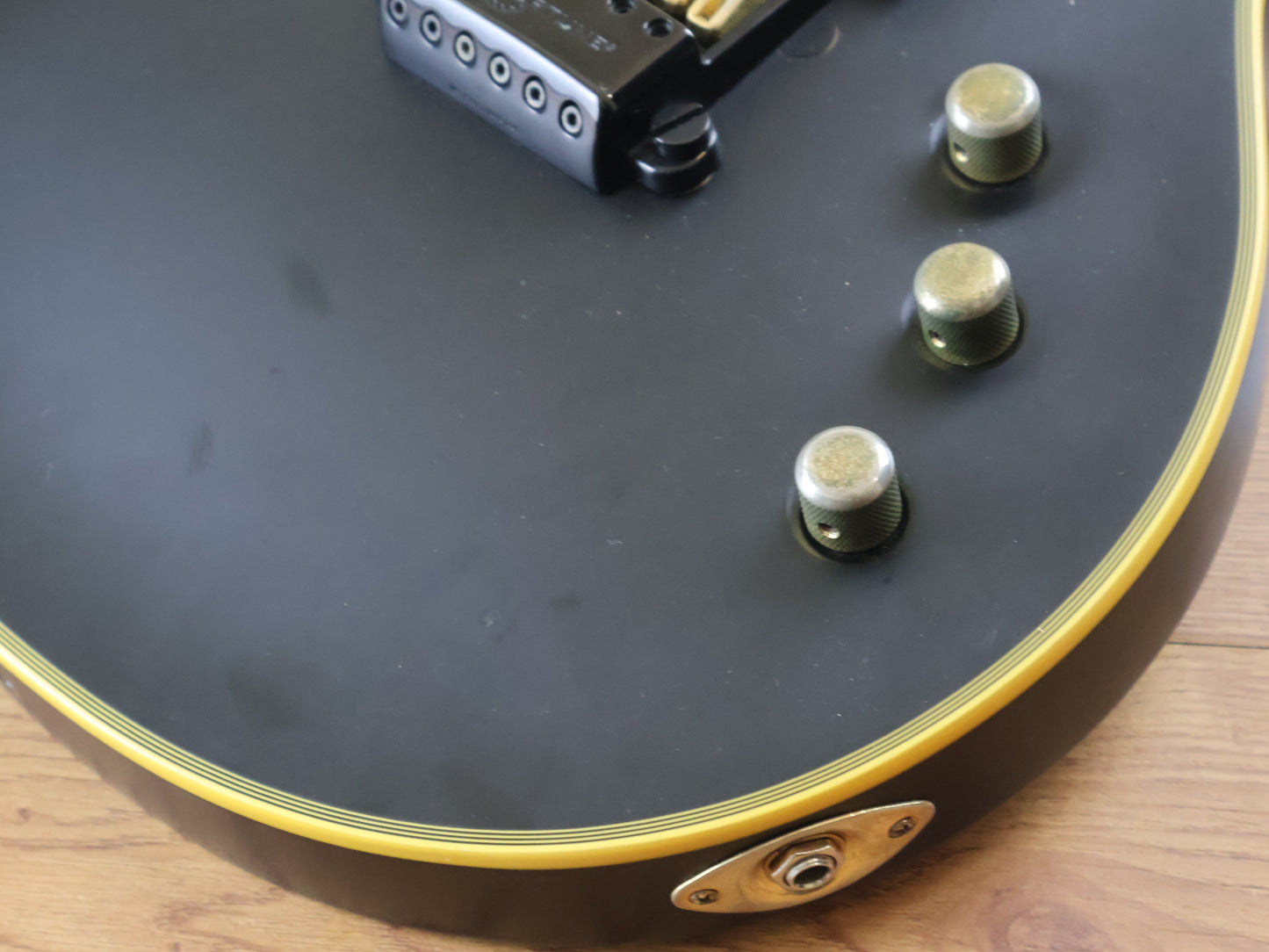 2016 LTD Korea (by ESP) EC-1000 Deluxe Eclipse w/Evertune & Stainless Steel Frets (Black)