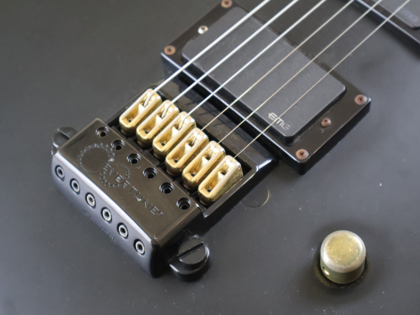 2016 LTD Korea (by ESP) EC-1000 Deluxe Eclipse w/Evertune & Stainless Steel Frets (Black)