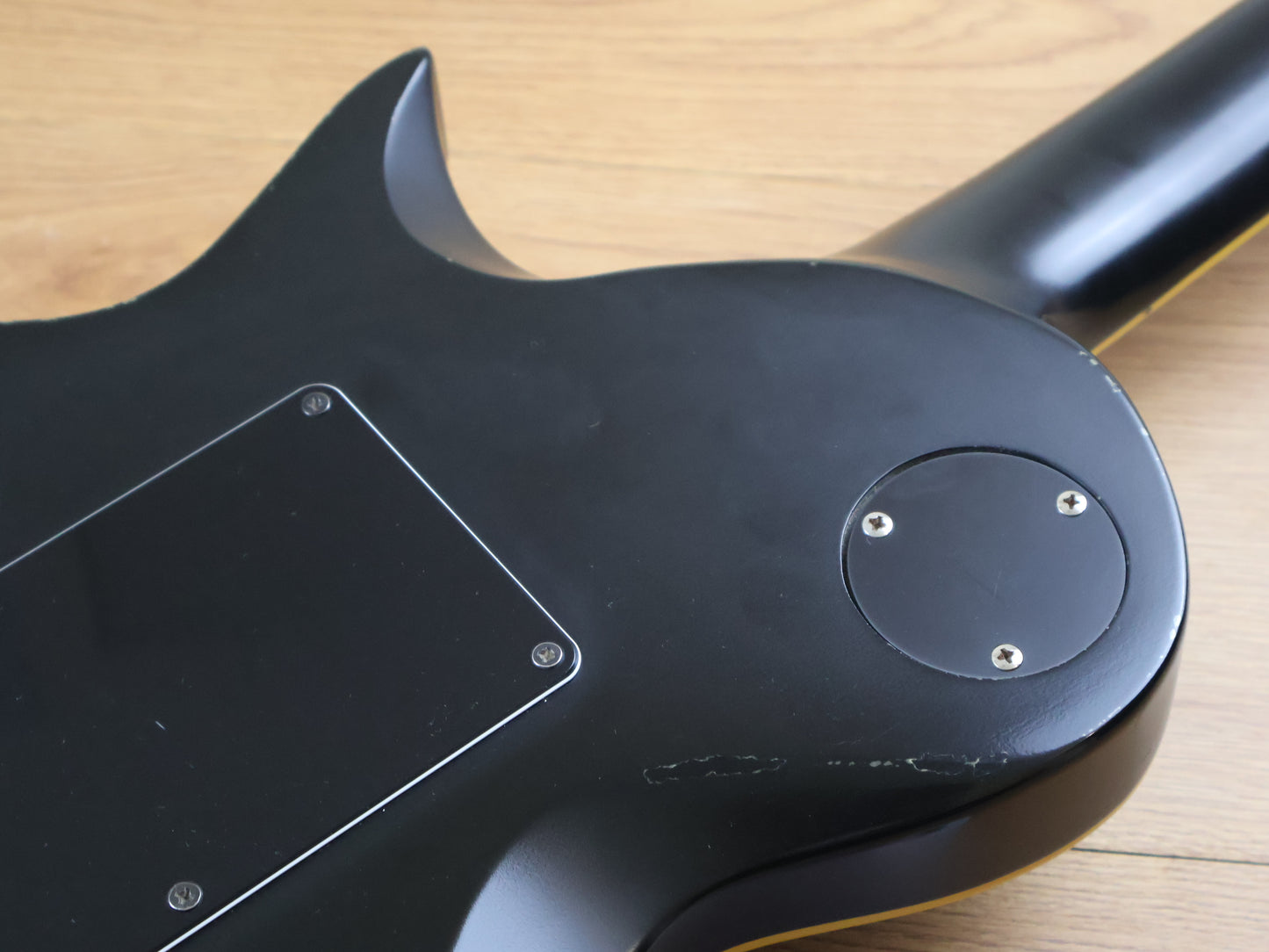 2016 LTD Korea (by ESP) EC-1000 Deluxe Eclipse w/Evertune & Stainless Steel Frets (Black)