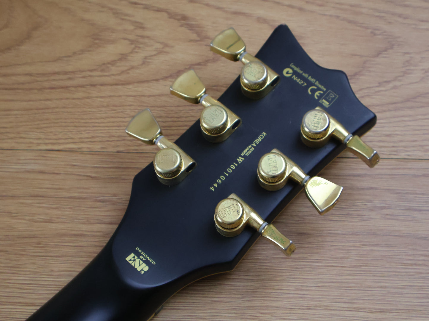 2016 LTD Korea (by ESP) EC-1000 Deluxe Eclipse w/Evertune & Stainless Steel Frets (Black)