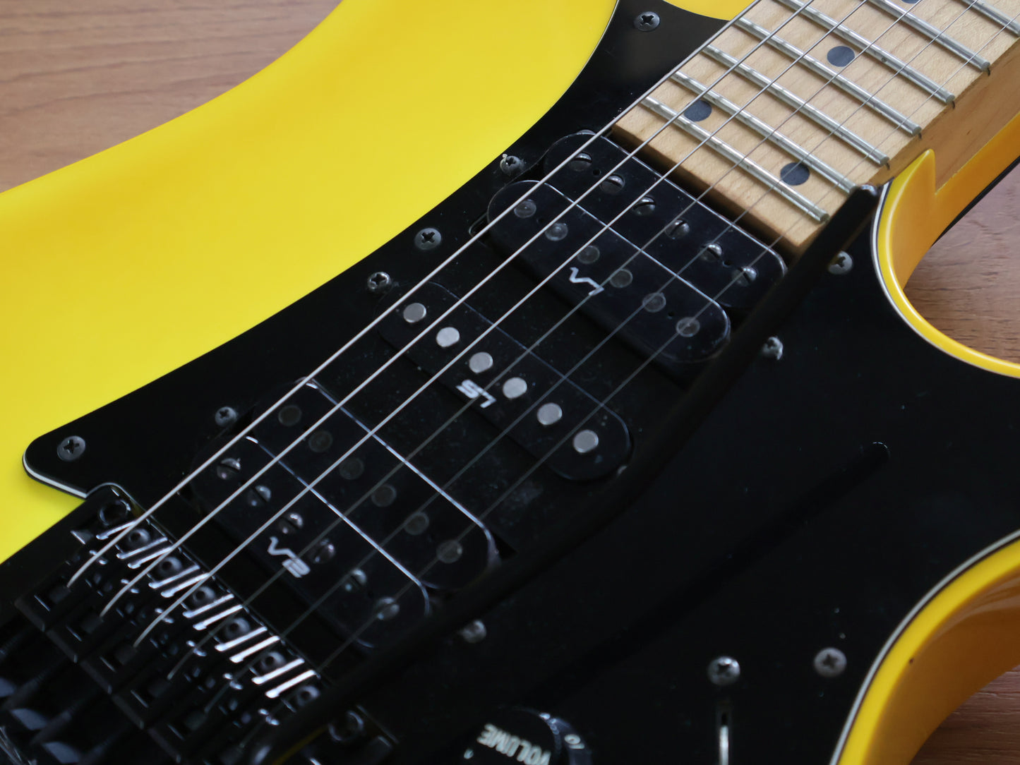 1989 Ibanez Japan RG-550 Superstrat (Faded Desert Sun Yellow)