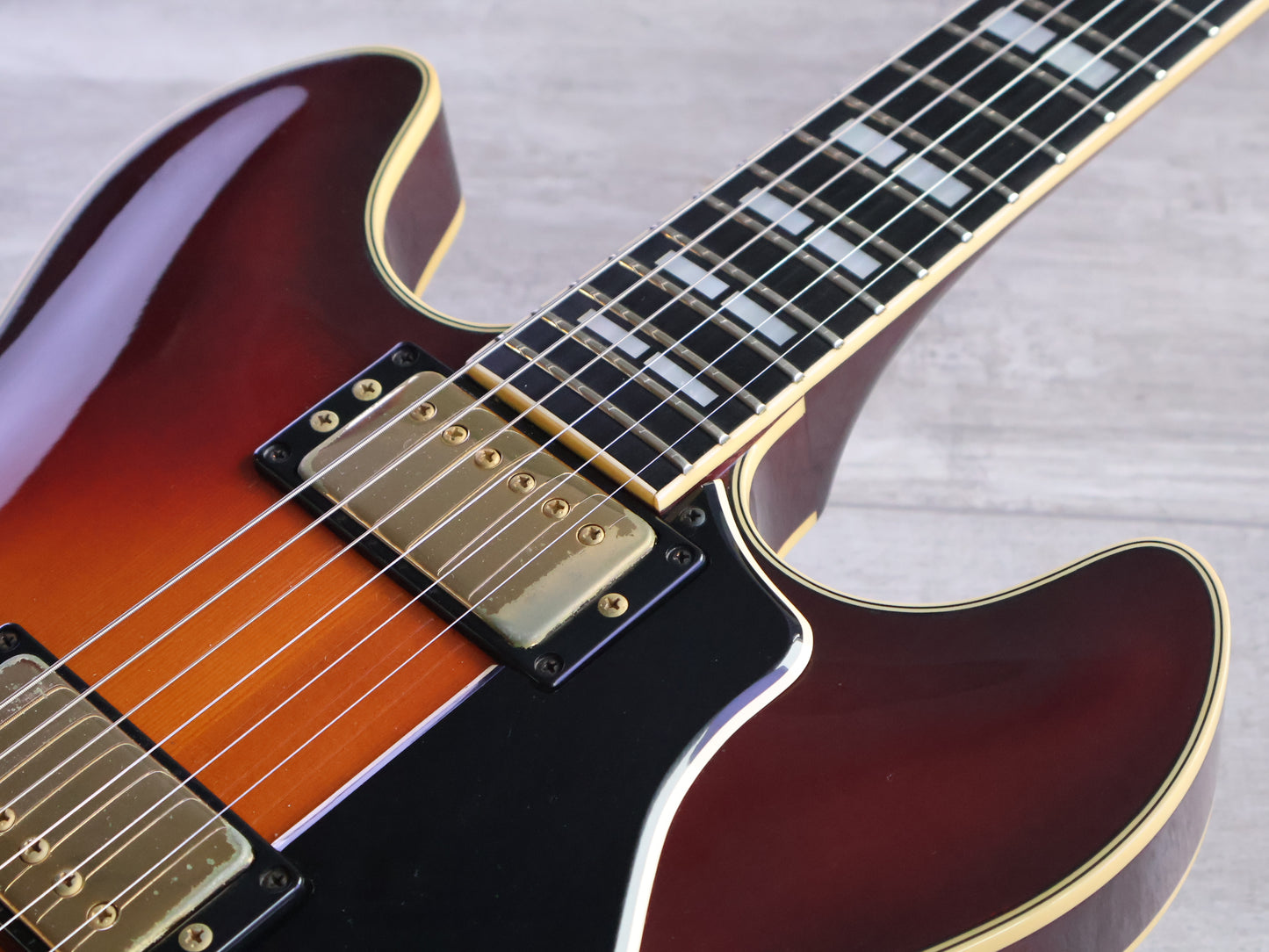 1980 Yamaha Japan SA2000S 335 Semi Hollowbody (Sunburst)