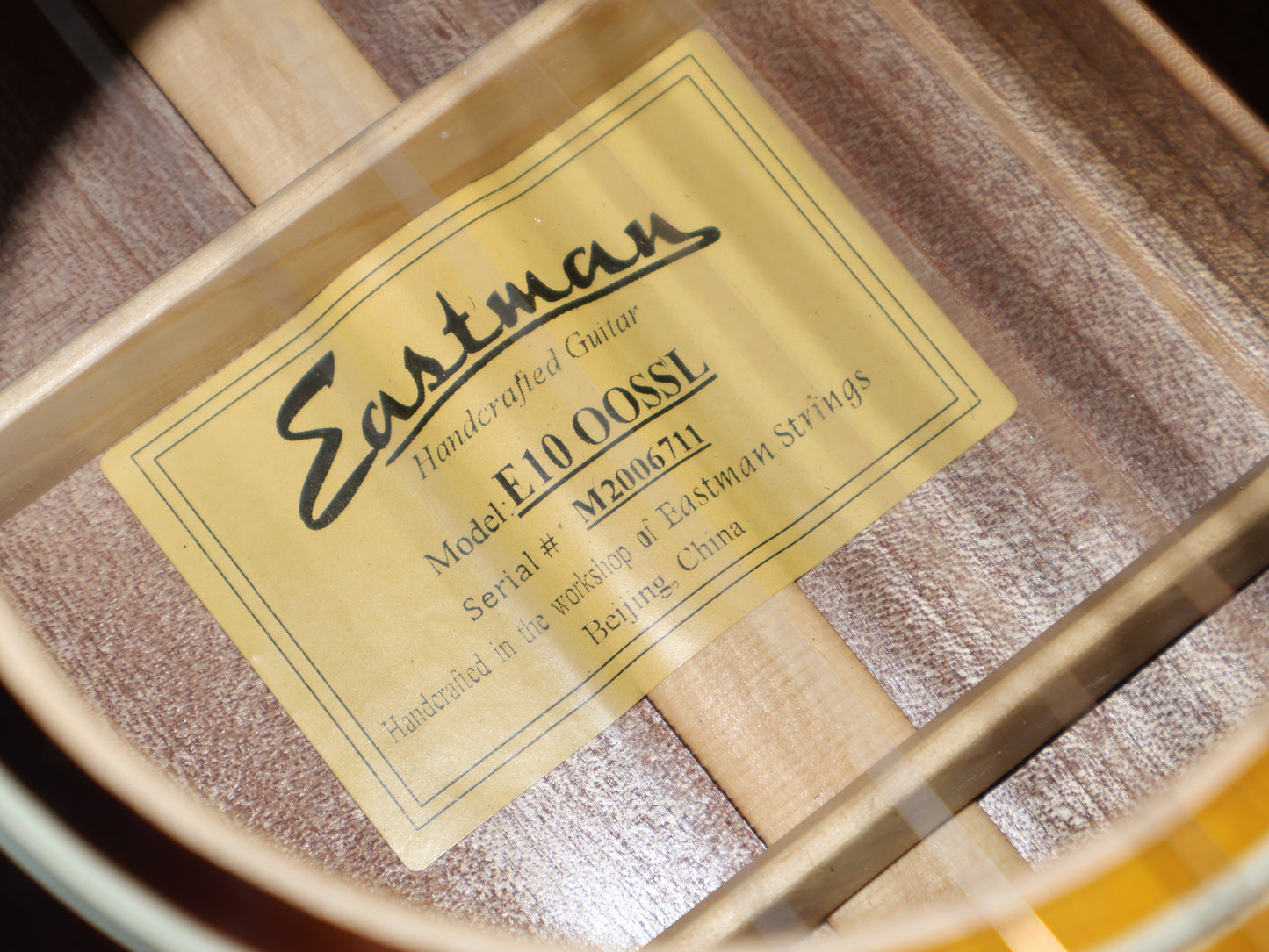 Eastman E10 OOSSL Traditional OO LH Left Handed Acoustic Guitar (Sunburst)