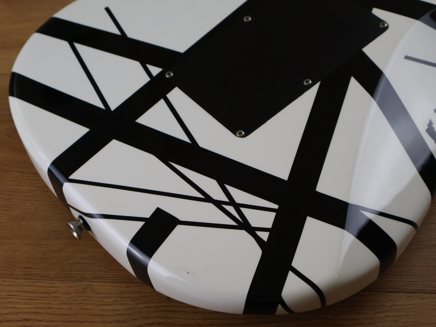 EVH Striped Series Van Halen Signature Stratocaster (Black and White)