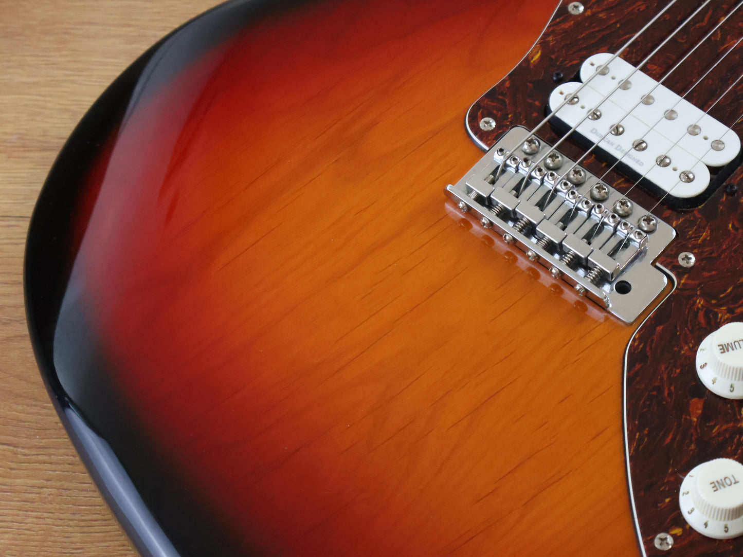 2008 Squier Jagmaster HH Offset (Sunburst)