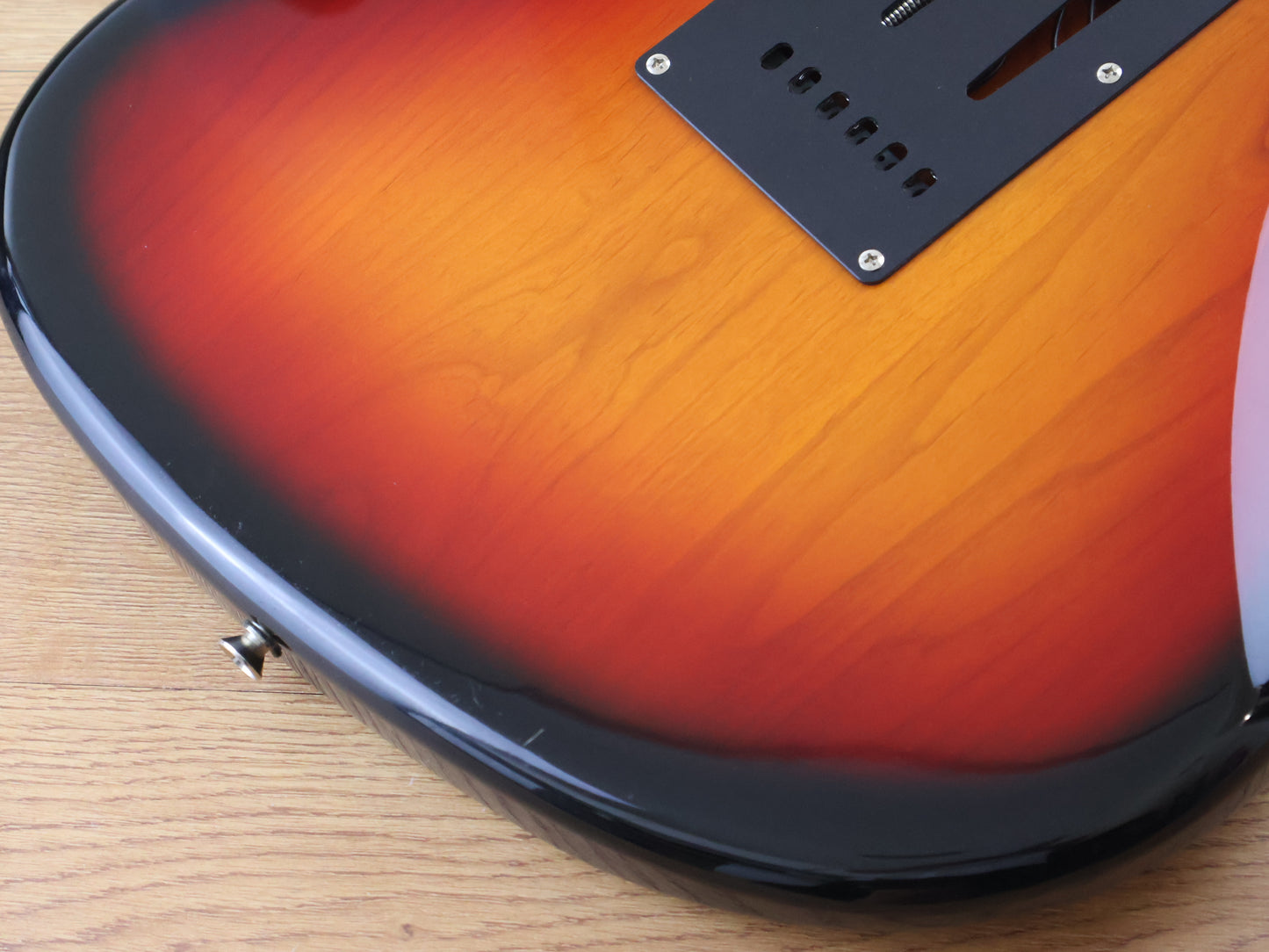 2008 Squier Jagmaster HH Offset (Sunburst)