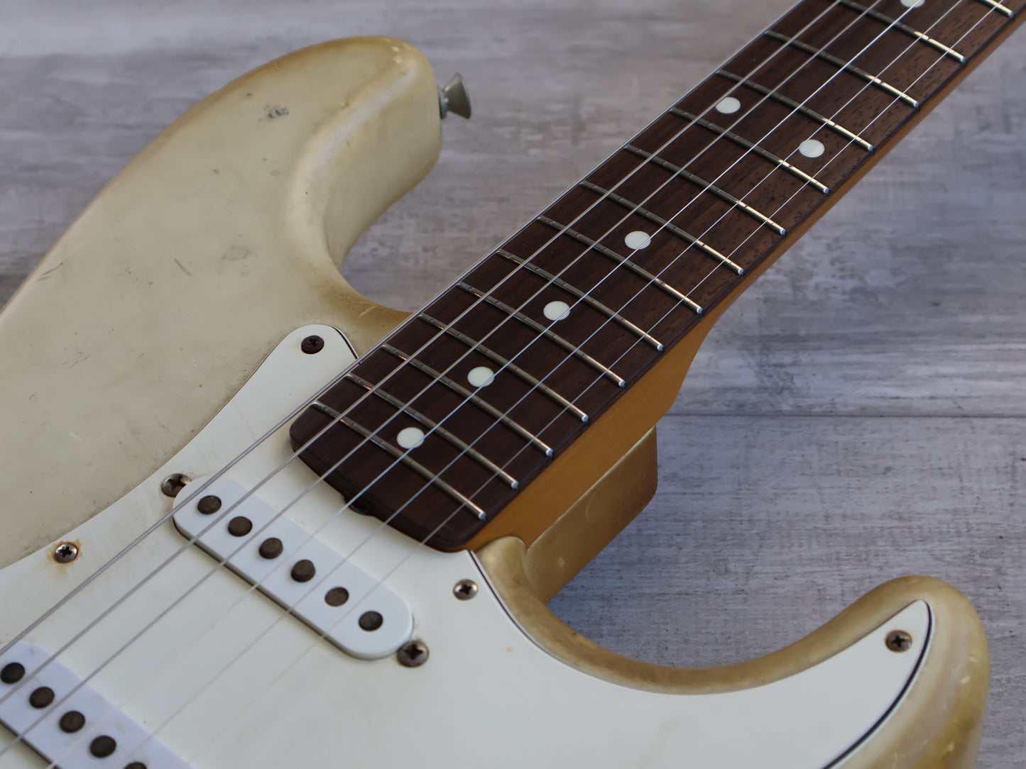 1986 Fender Japan ST62-55 '62 Reissue Stratocaster (Vintage White)