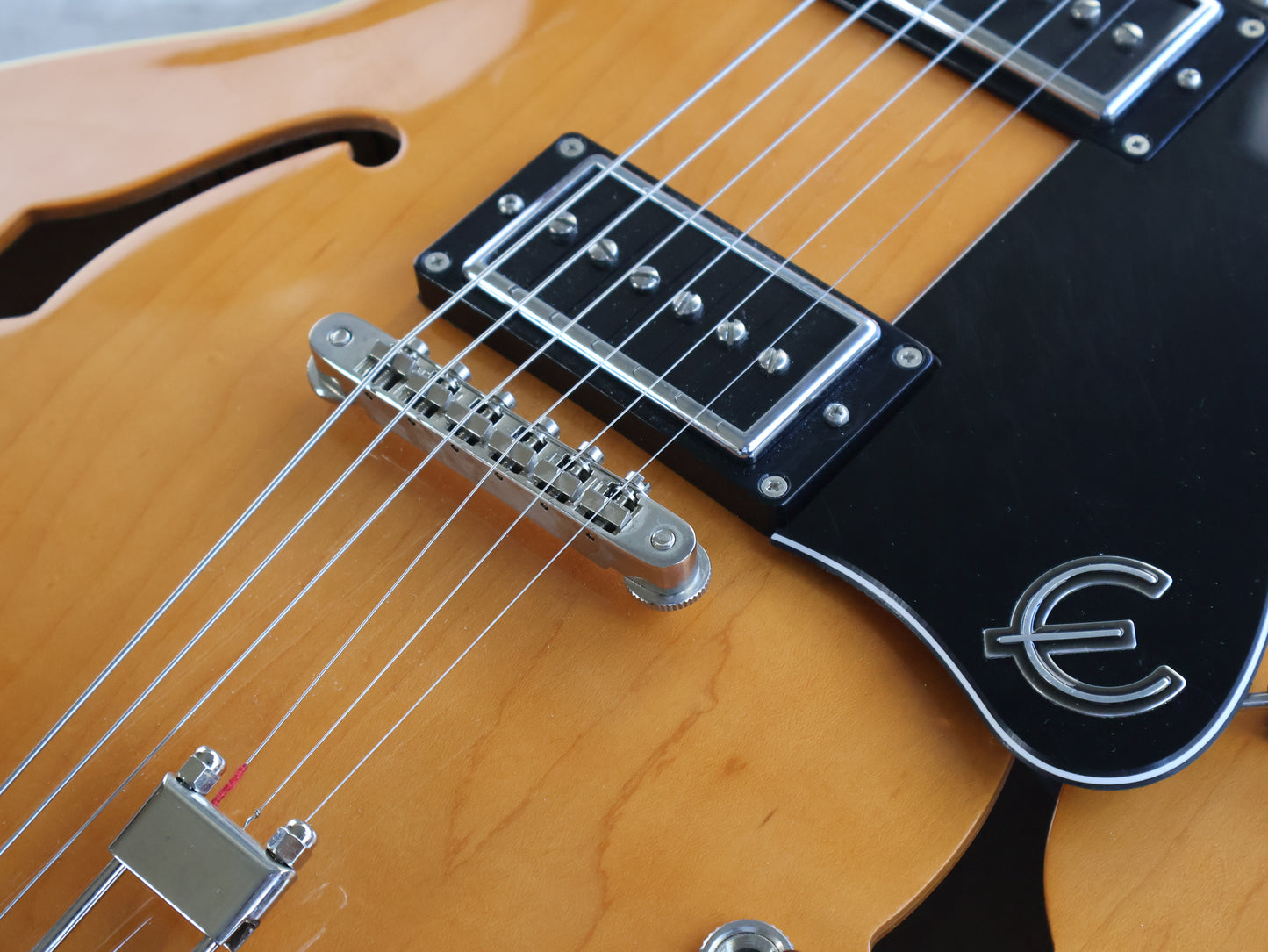 2006 Epiphone Japan Elitist Nick Valensi Model Riviera w/Gibson P-94's (Antique Natural)