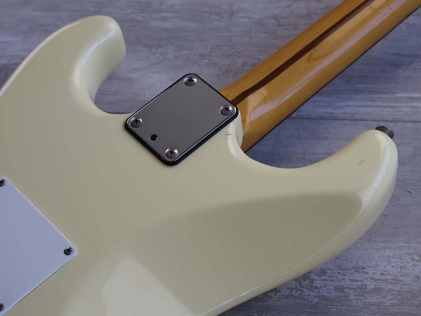 1986 Fender Japan ST314-55 Boxer Series Medium Scale Stratocaster (Vintage White)