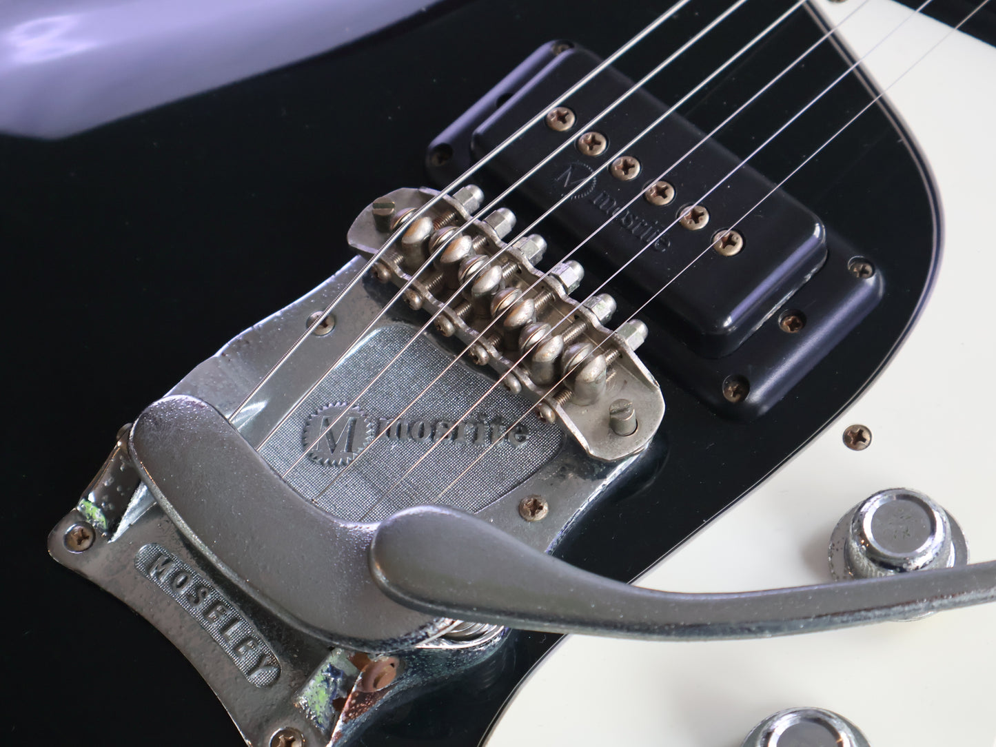 1980's Mosrite Japan VMG-1500B Ventures Model (Black)