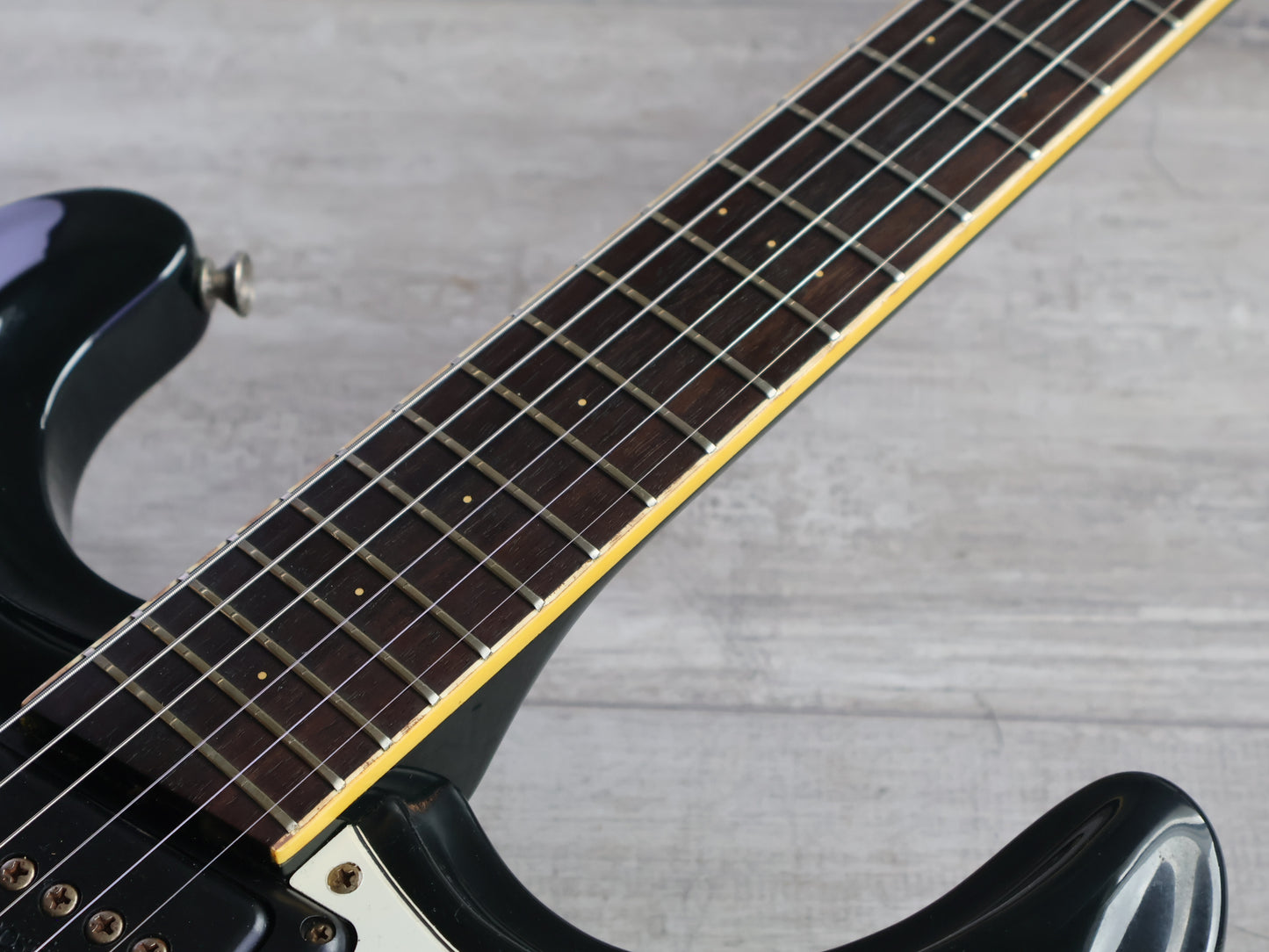 1980's Mosrite Japan VMG-1500B Ventures Model (Black)