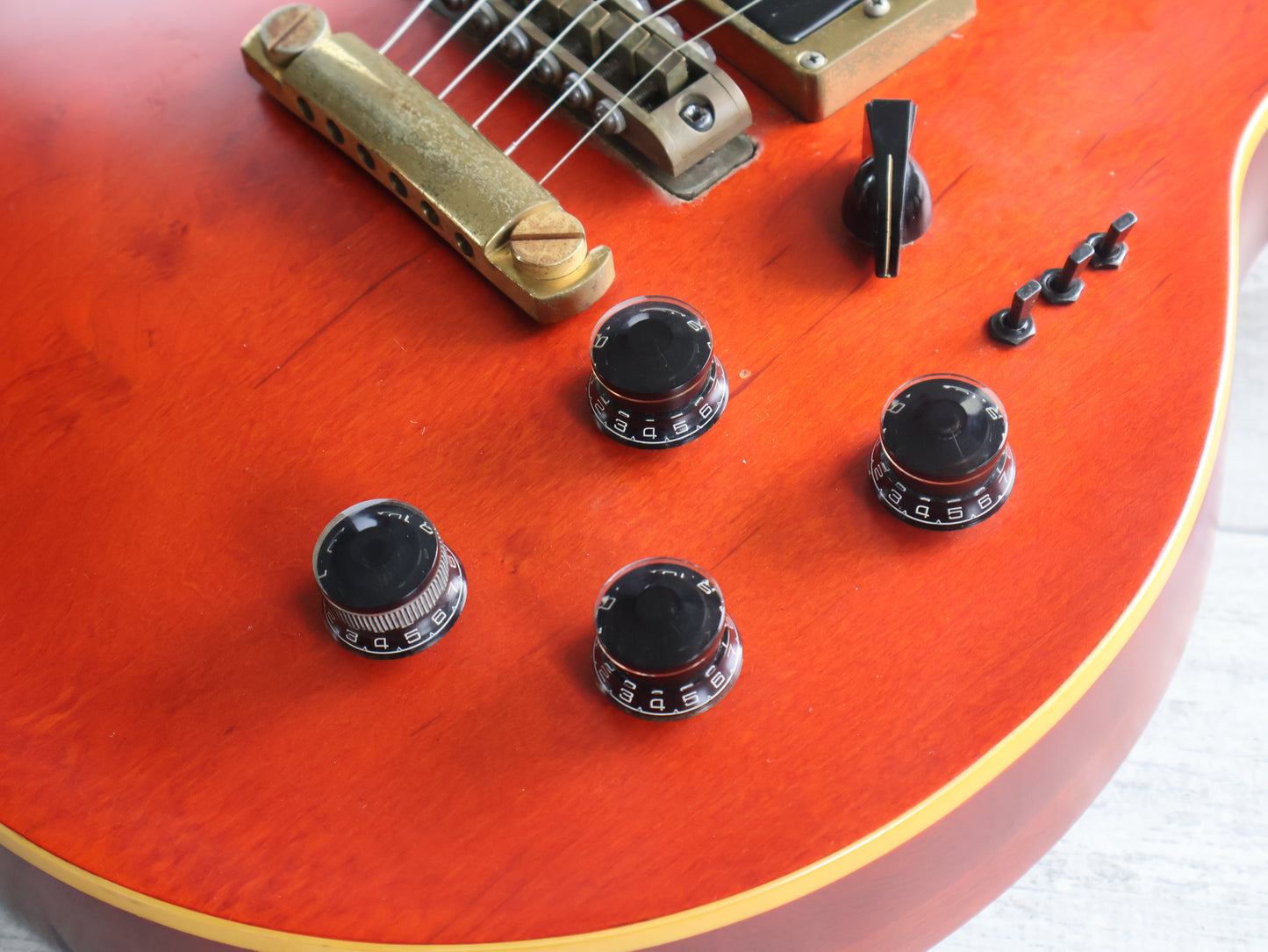 1977 Greco Japan EG-700 Les Paul Standard (Modified)