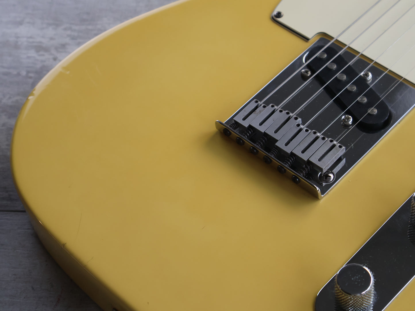 1988 Fender USA American Standard Telecaster (Vintage White)