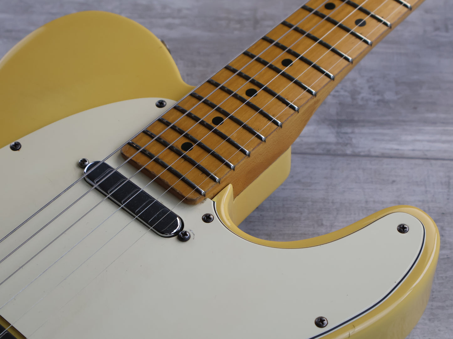 1988 Fender USA American Standard Telecaster (Vintage White)