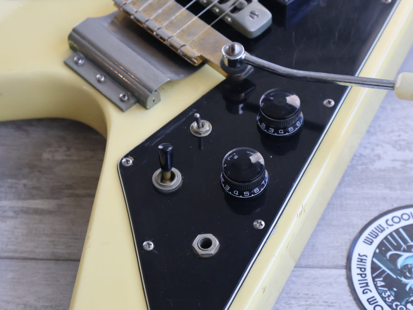 1979 Greco Japan FV-600 '67 Reissue Custom Order Flying V w/Vibrola (White)
