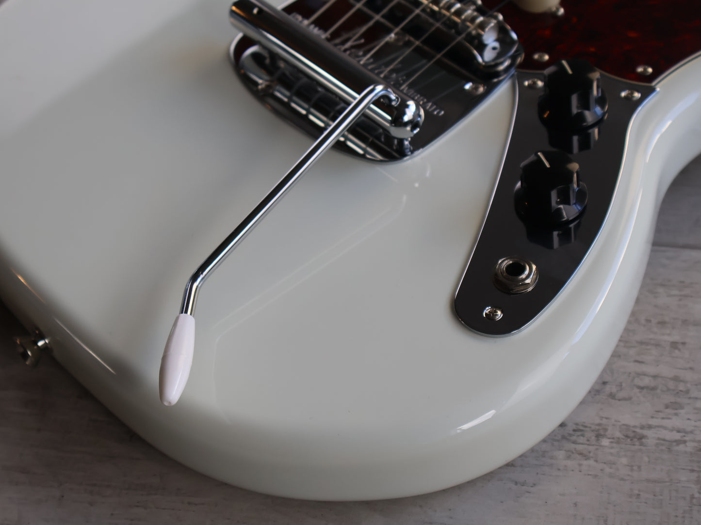 2022 Fender Japan Traditional 60's Mustang (Olympic White)
