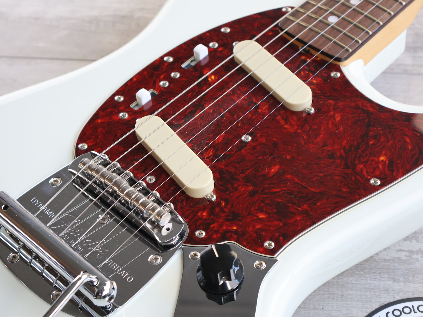 2022 Fender Japan Traditional 60's Mustang (Olympic White)