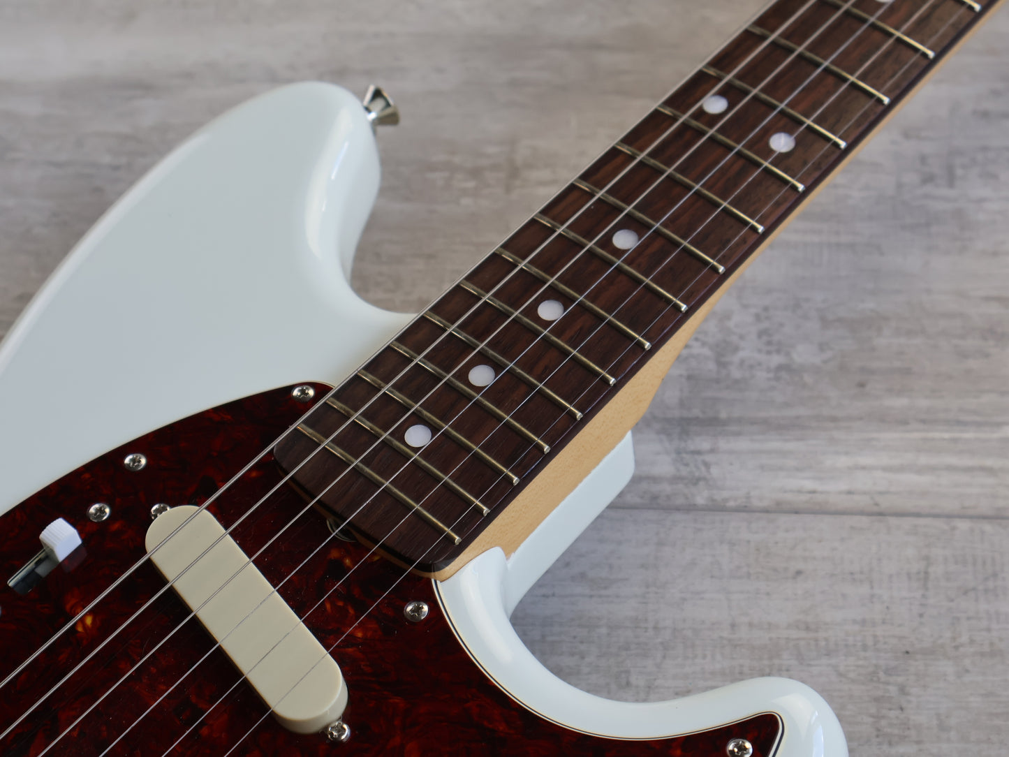 2022 Fender Japan Traditional 60's Mustang (Olympic White)