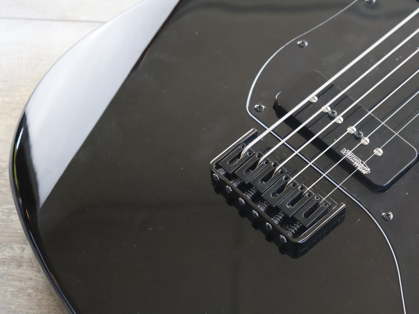 Harley Benton JA-Baritone Jazzmaster/Jaguar Offset Baritone w/P90's (Black)