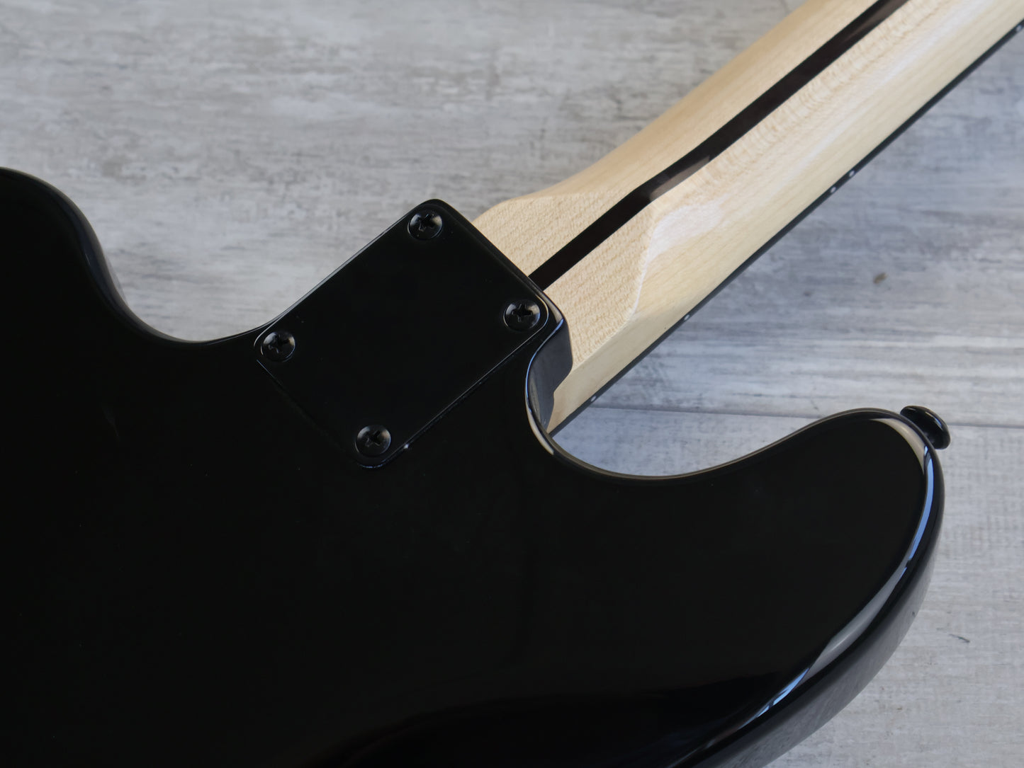 Harley Benton JA-Baritone Jazzmaster/Jaguar Offset Baritone w/P90's (Black)