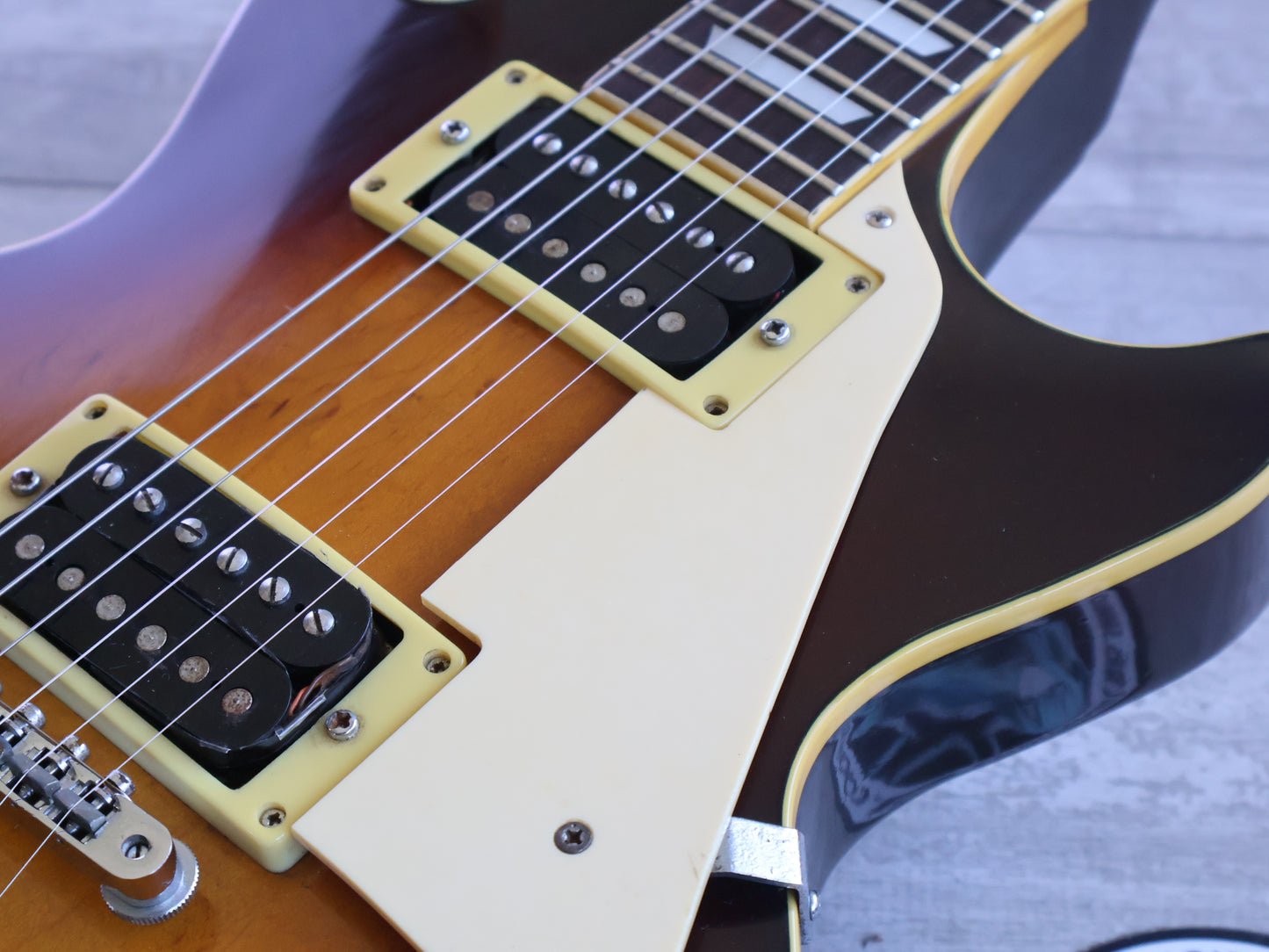 1977 Yamaha Japan SL500 Studio Lord Les Paul Standard (Brown Sunburst)