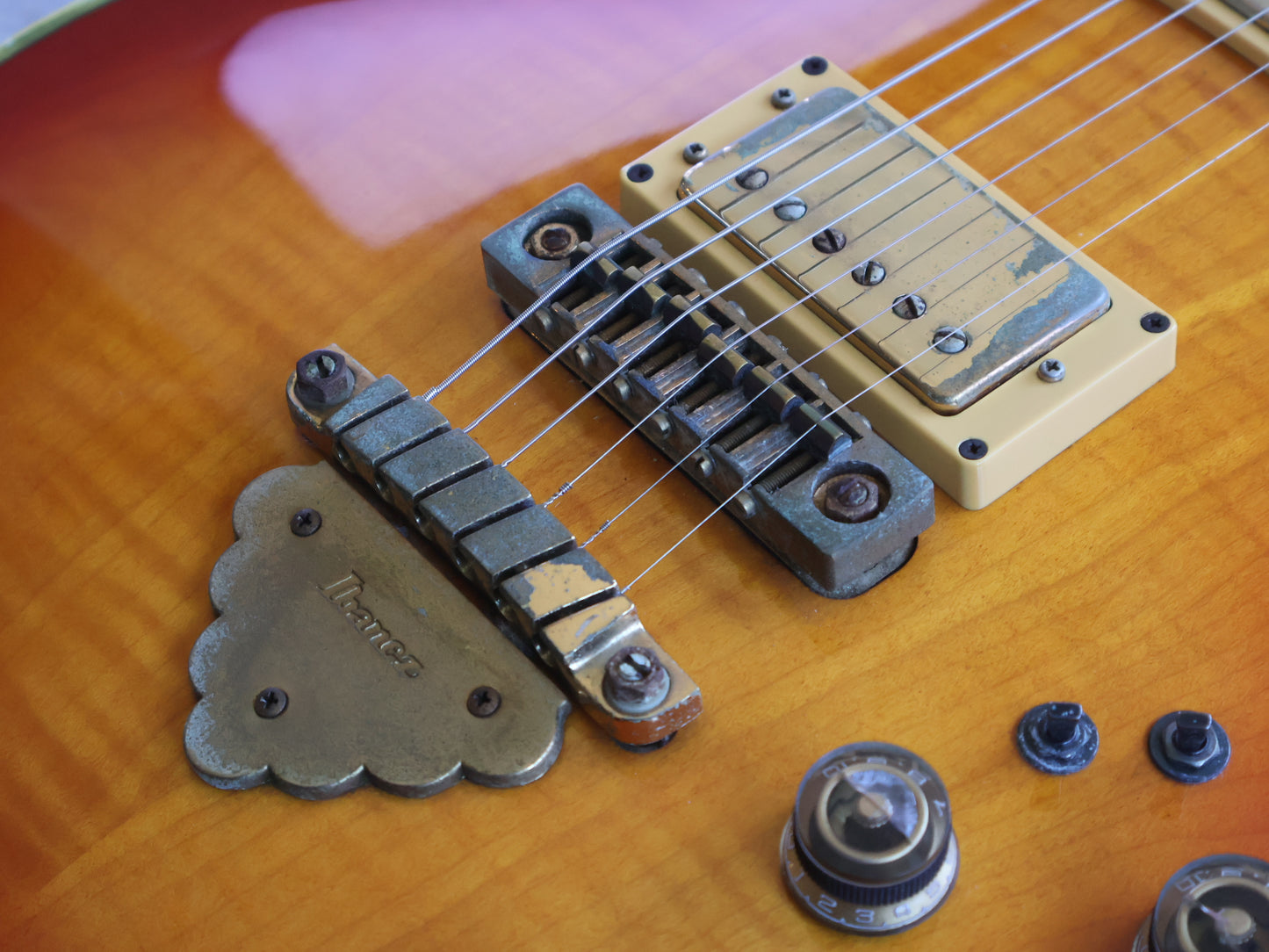 1981 Ibanez Japan AR300 Artist Double Cutaway (Cherry Sunburst)