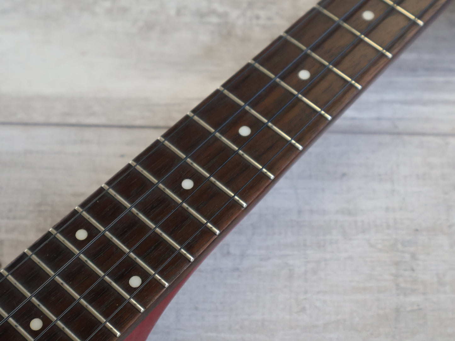 Epiphone Les Paul Acoustic/Electric Concert Ukulele (Cherry Sunburst)