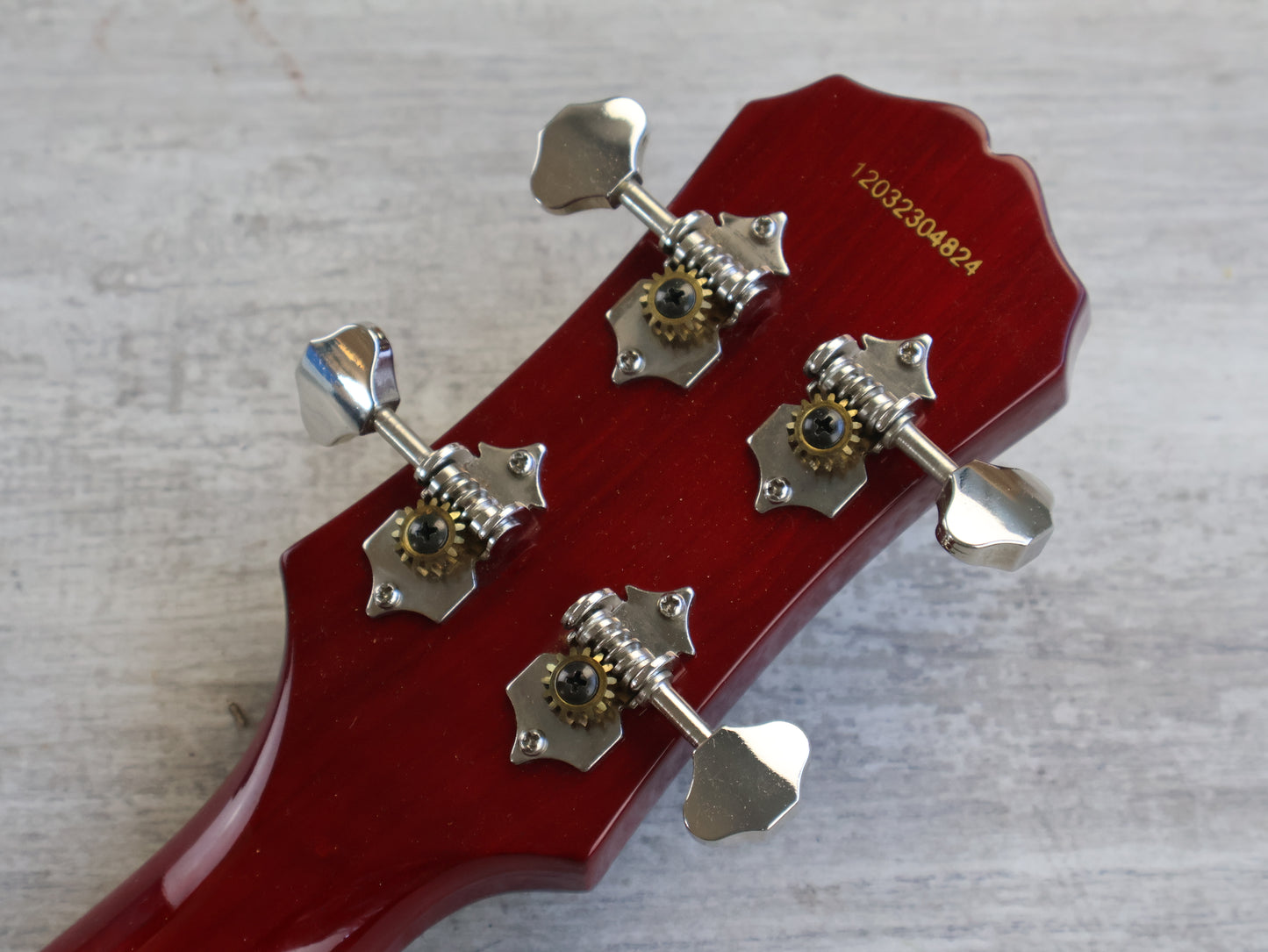 Epiphone Les Paul Acoustic/Electric Concert Ukulele (Cherry Sunburst)