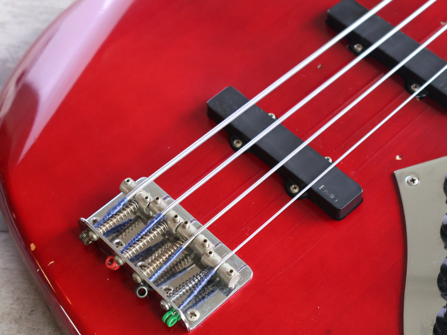 1997 Fender Japan JB62 '62 Reissue Fretless Jazz Bass w/EMG's (Transparent Red)