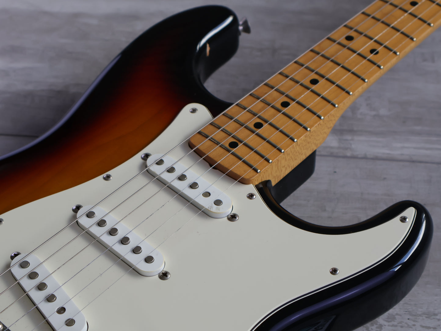 2007 Fender Japan ST-STD Stratocaster Standard (Sunburst)