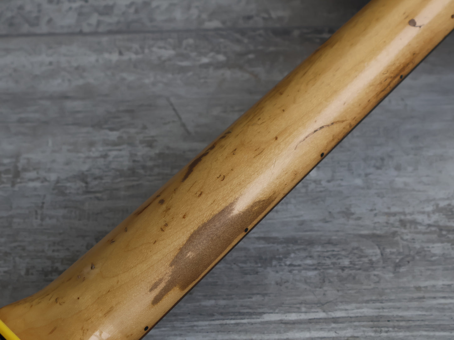 1980 Fender USA Musicmaster Bass (Monaco Yellow)