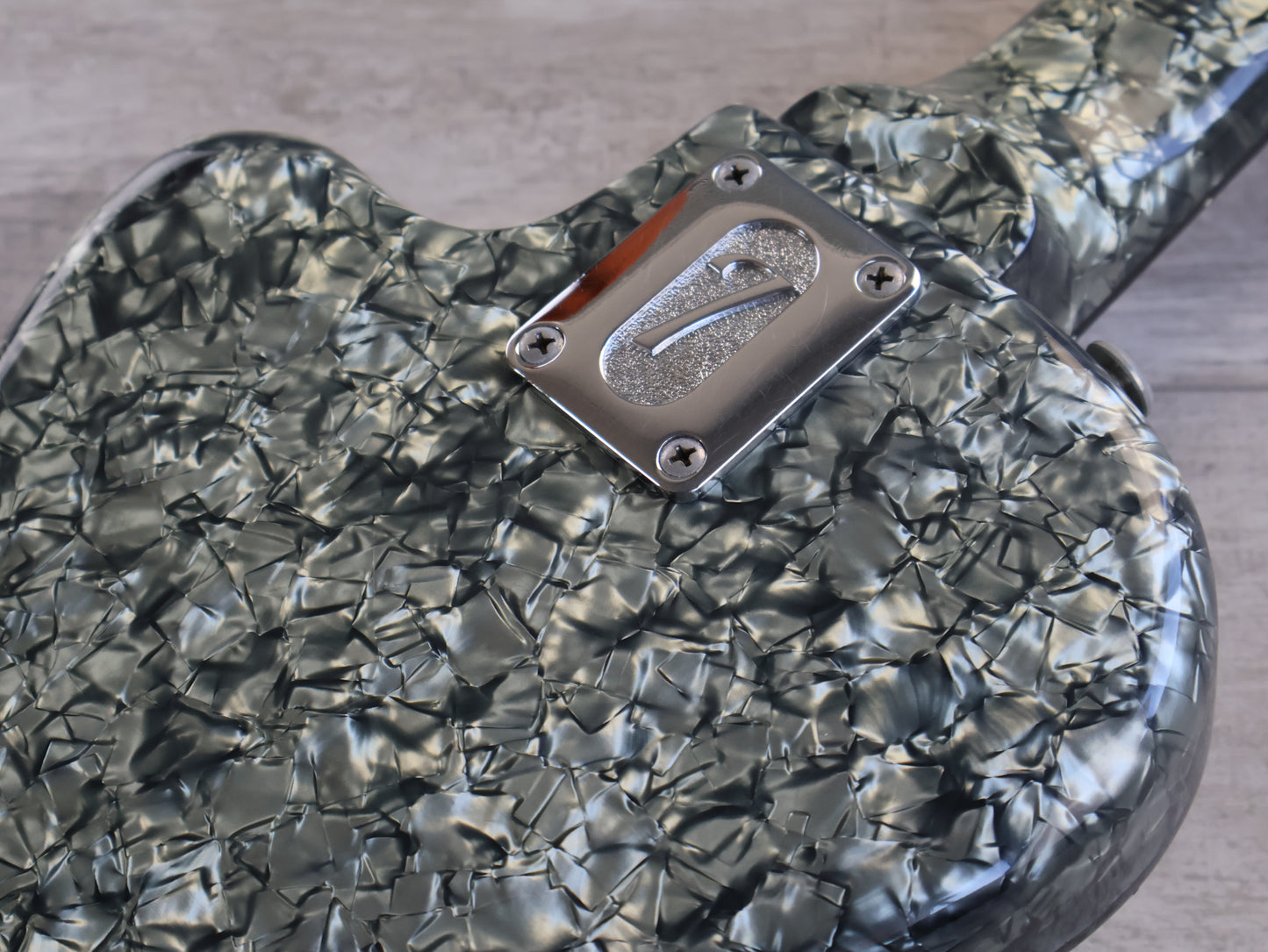 Italia Maranello 4-String Electric Bass (Sparkle Silver)